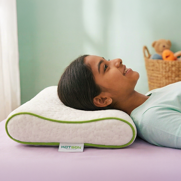 Natural Nest Junior Pillow